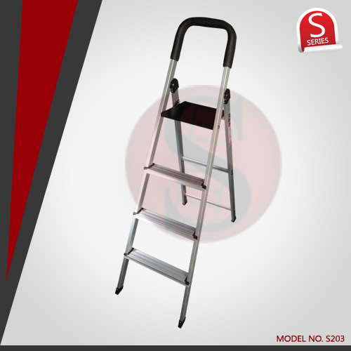 Arch Step Ladder